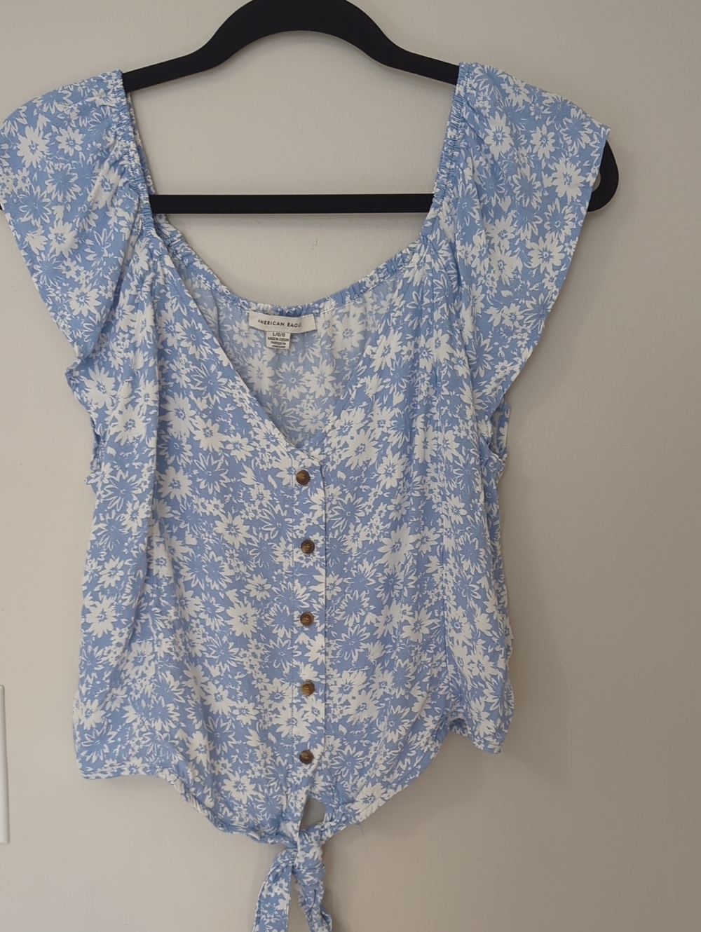 American Eagle Outfitters Women's Large Powder Blue White Floral Button-Tie Top